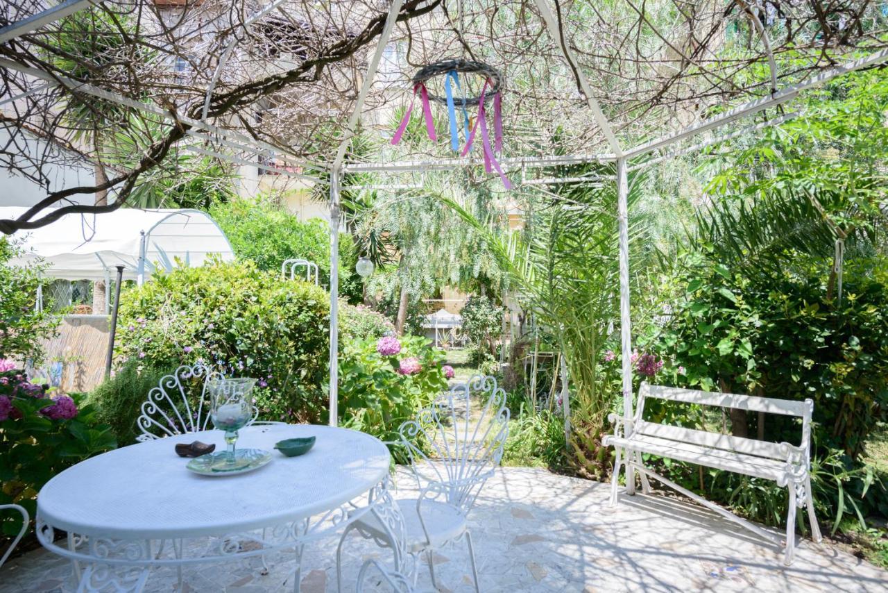 Giardino Segreto Bed & Breakfast Наполи Екстериор снимка