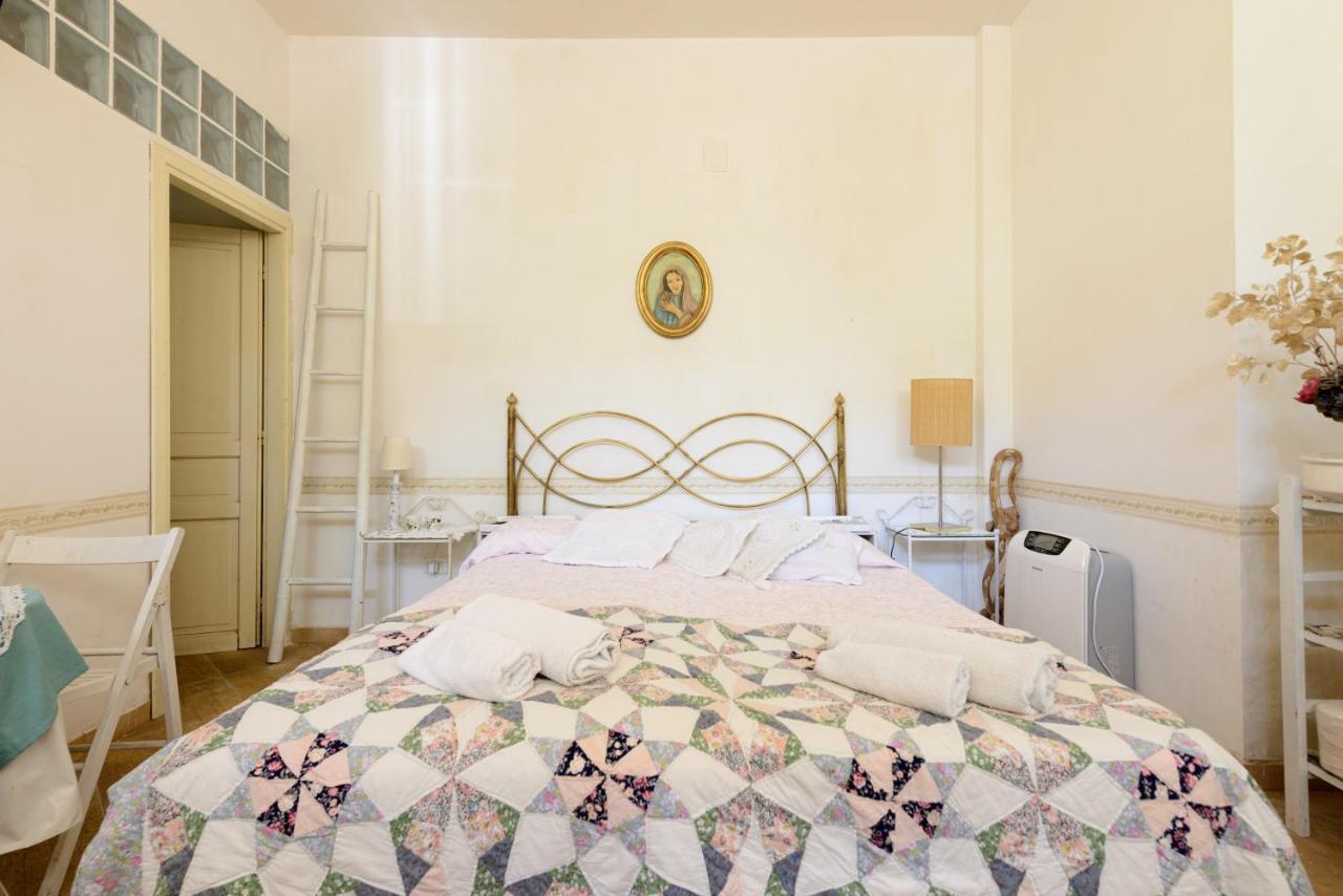 Giardino Segreto Bed & Breakfast Наполи Екстериор снимка